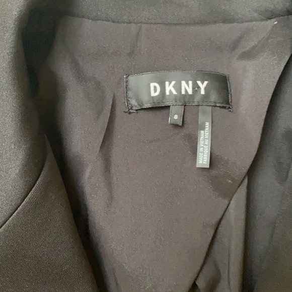 NWT DKNY One Button Blazer [7] - Picture 7 of 14